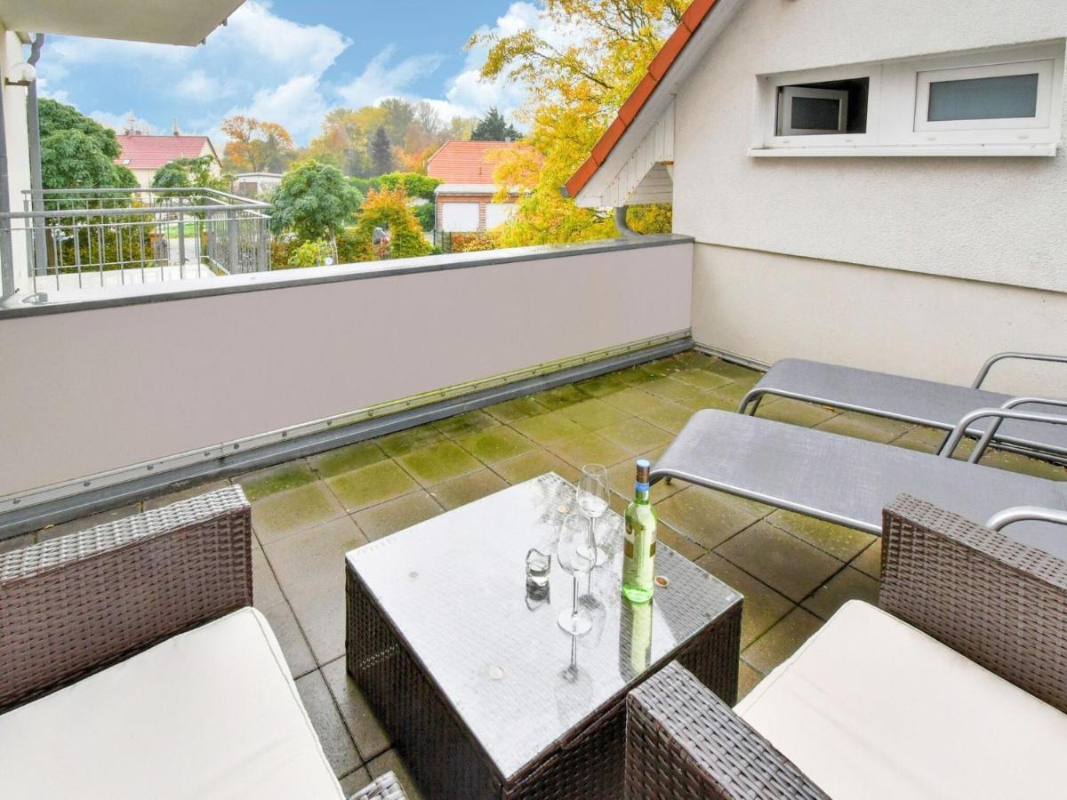 Charming Apartment With A Terrace Near The Sea Wiek auf Rügen Екстериор снимка